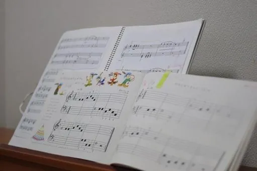 【大阪市】ピアノ教室 幼児から大人 おすすめの教材🎵「ハノン&バーナム」
