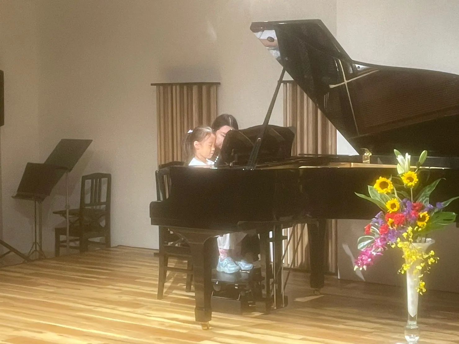 【守口と都島】大阪のピアノ•作曲 •ギター・ヴァイオリン•フルート・クラリネットならNAOMIミュージックスクールへ！9/17サロンコンサート無事終了❣️