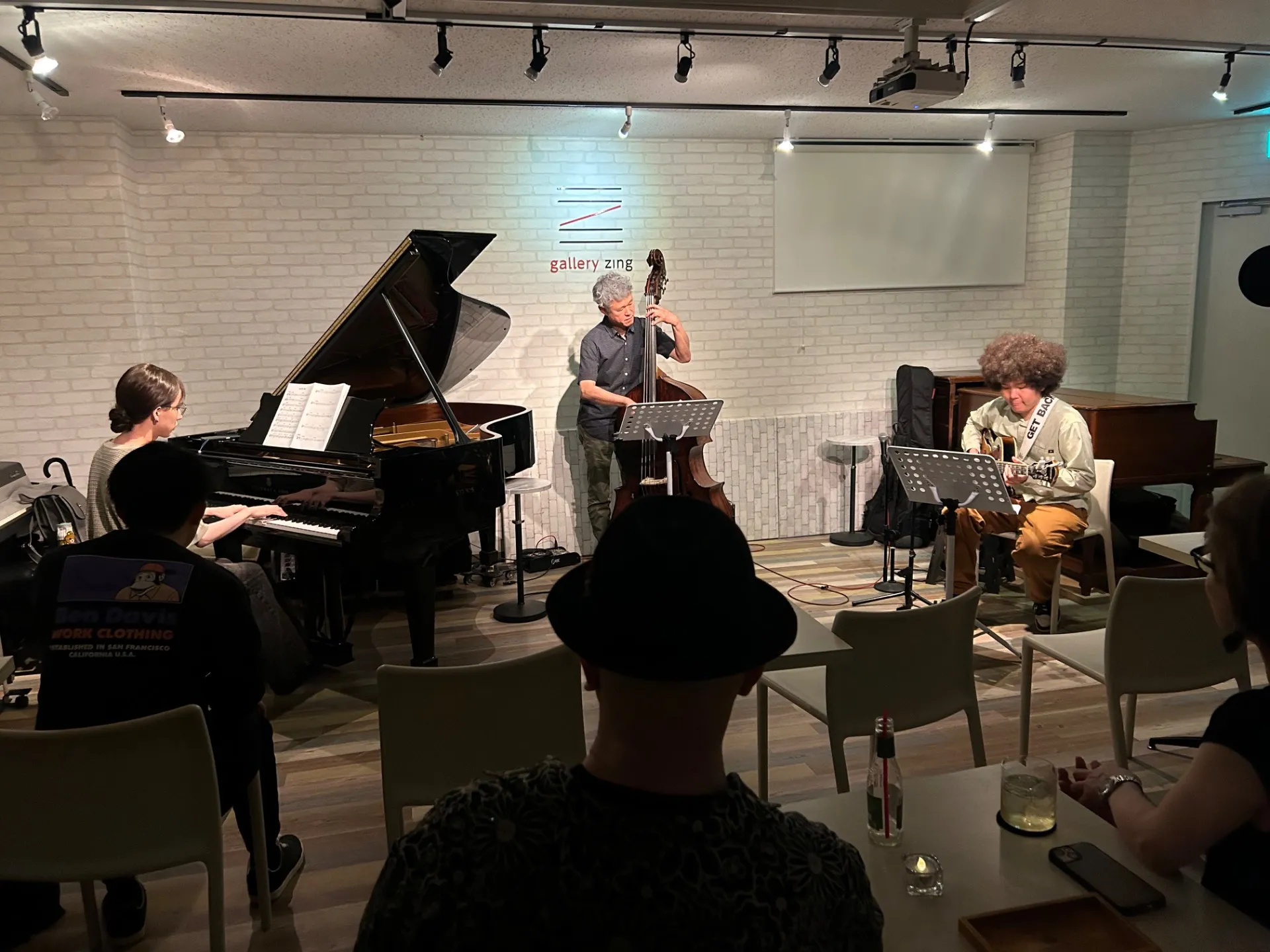 【大阪市・都島・守口】ギターレッスン！ならNAOMIミュージックスクールへ！ギター講師、湯川岳先生のライブに行って参りました🎵